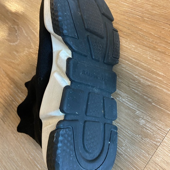 BALENCIAGA authentic Speed LT logo-print stretch-knit high-top sneakers - Picture 3 of 7